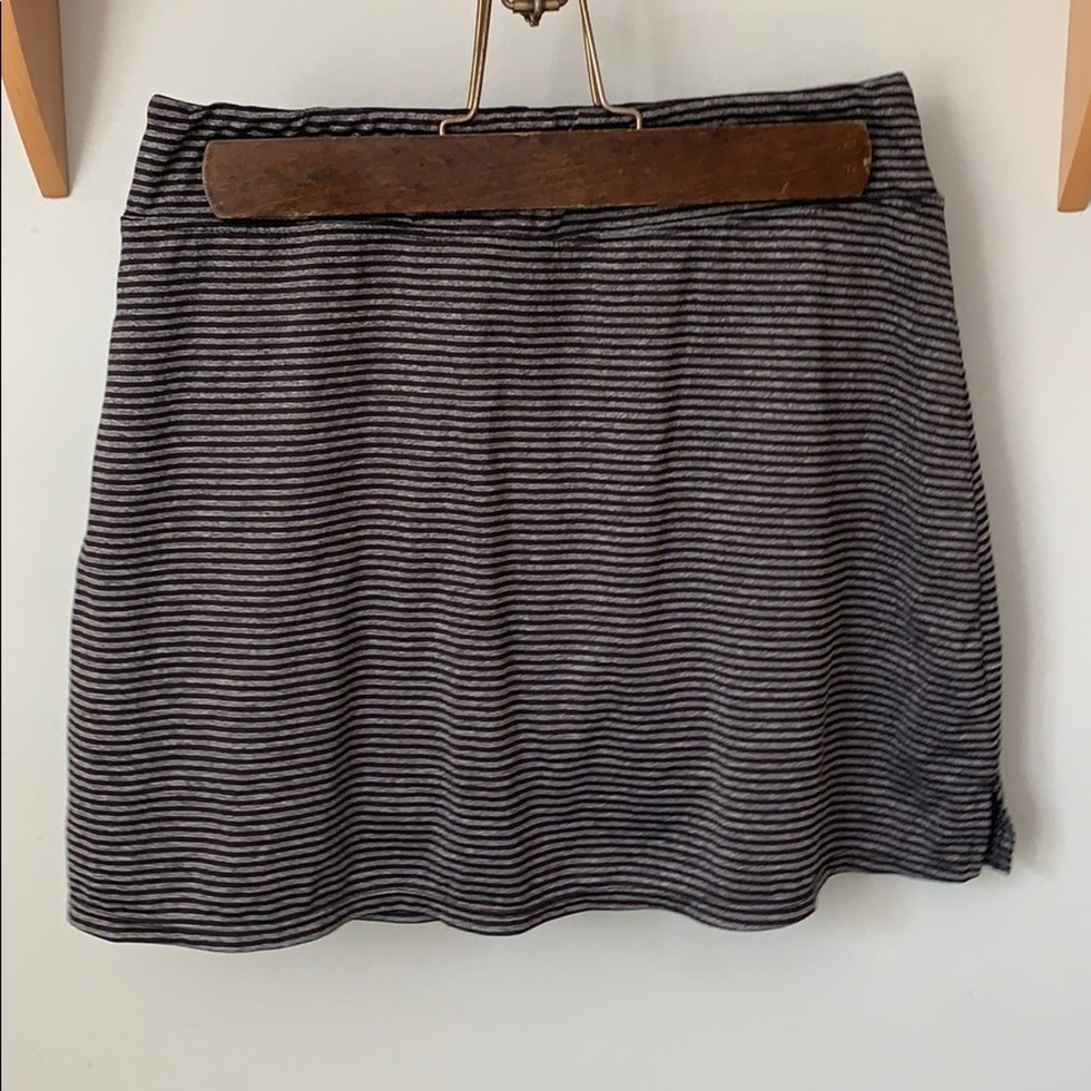 Stripped tennis skort